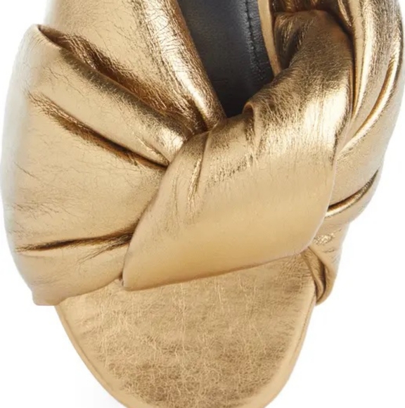 Balenciaga - Picture 2 of 16